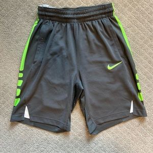 Nike elite basketball shorts size small